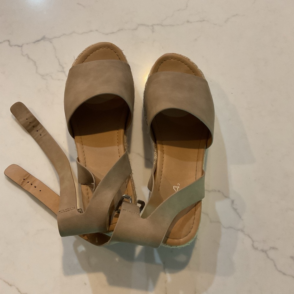 Soda Tan Women's Sandals
